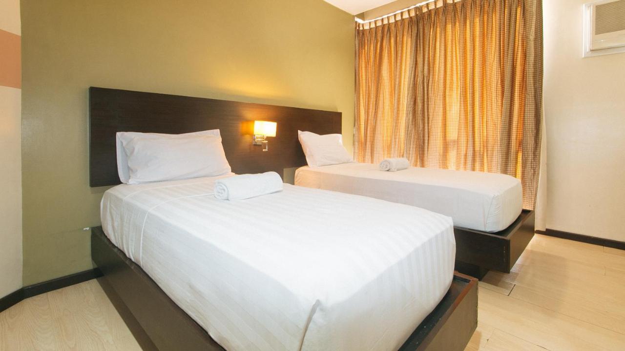Lorenzzo Suites Hotel Makati City Dış mekan fotoğraf
