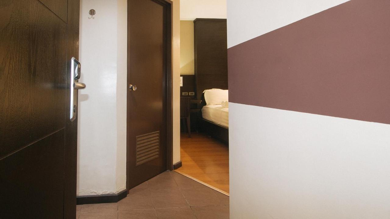 Lorenzzo Suites Hotel Makati City Dış mekan fotoğraf